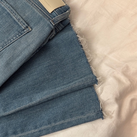 LIKE NEW Citizens of Humanity Isola Cropped Flaired Jeans - Picture 9 of 9